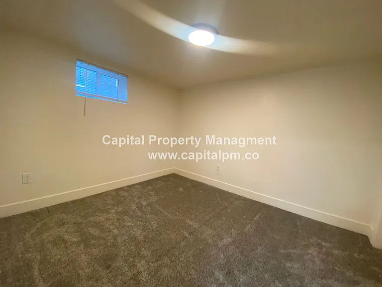 915 E Crandall Ave — Photo 14