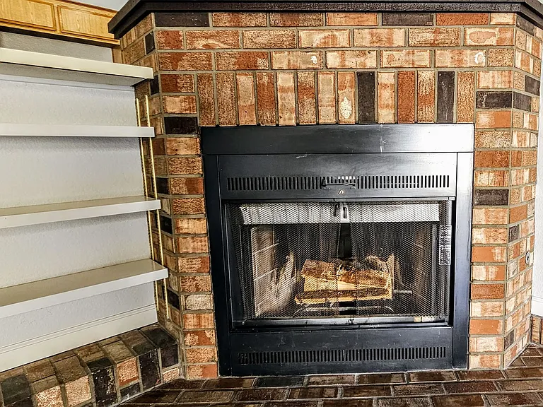 976 W Arrow Hwy #A — Photo 10