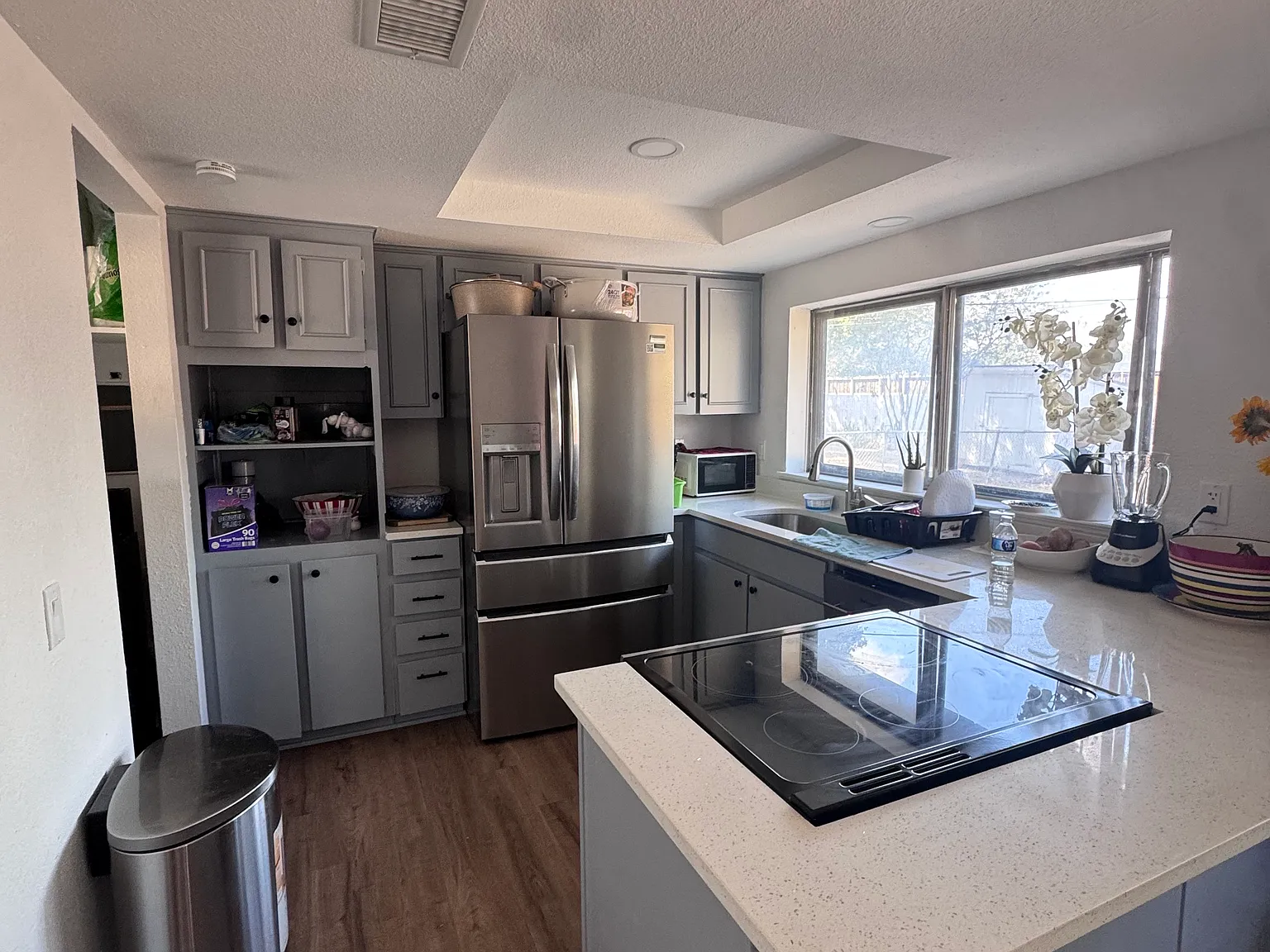 4 bed, 1624 sqft, $3,100 — Photo 2