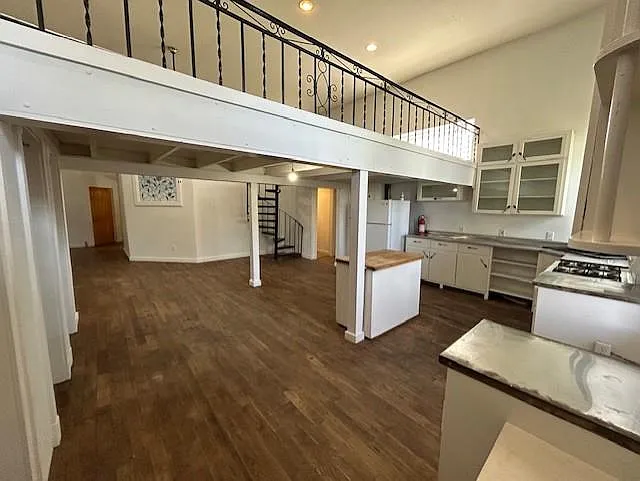 109 N Main St #A — Photo 2