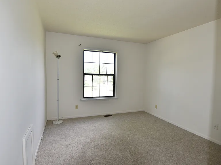 7767 Brams Hill Dr — Photo 19