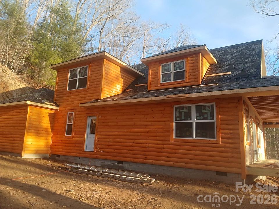 2nd image of 282 Megan Dr