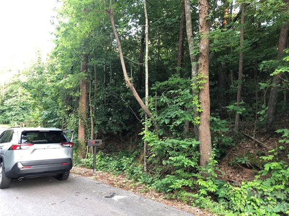 1262 E I St, Newton, NC 28658