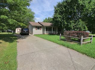 548 Donna Dr, Clarksville, TN 37042