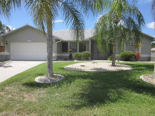 1st image of 1118 SE 22nd St