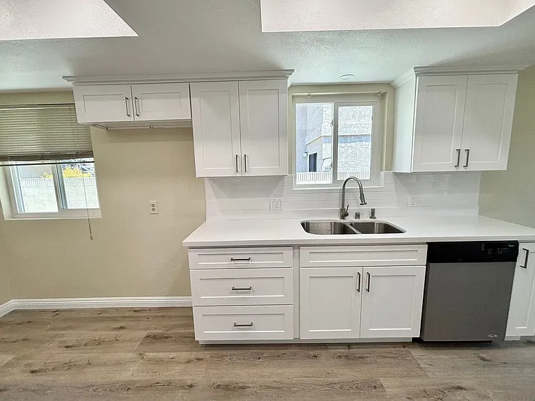 4301 Green Ave — Photo 11