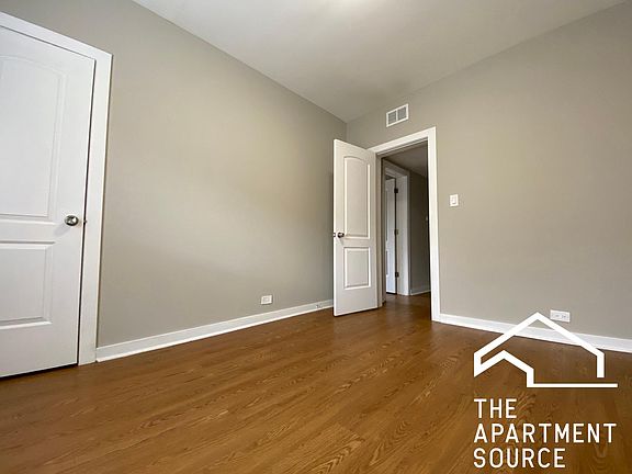 3rd image of 3418 N Elaine Pl #3