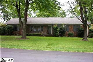 1st image of 201 Thornwood Dr