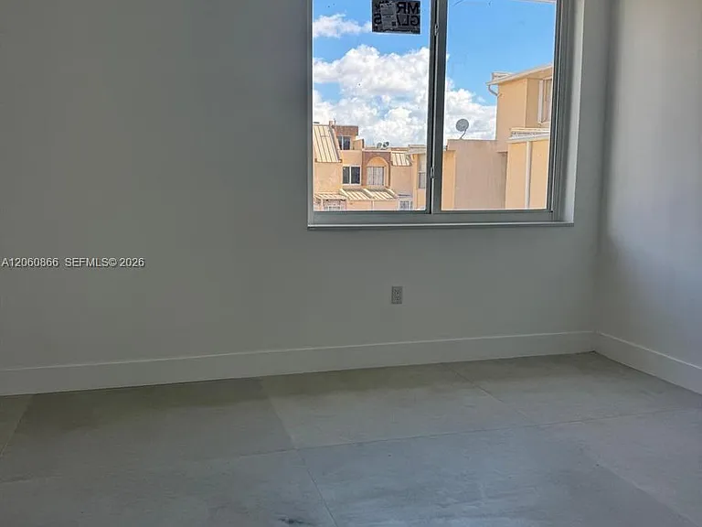 1115 W 38th Ter #50 — Photo 7