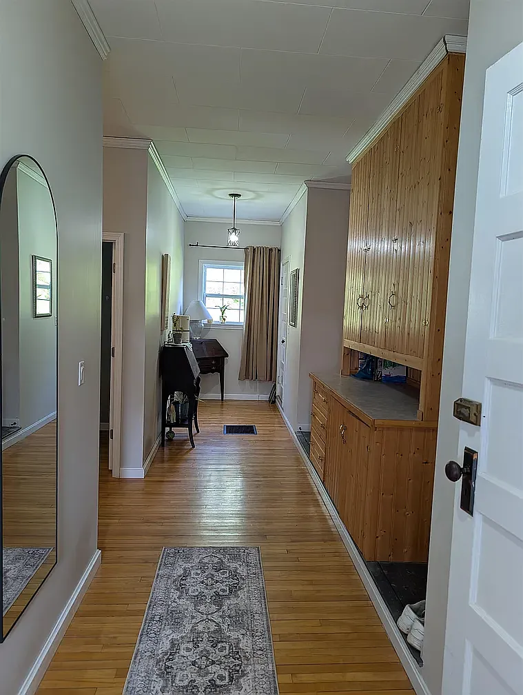 3 bed, 1600 sqft, $1,500 — Photo 4