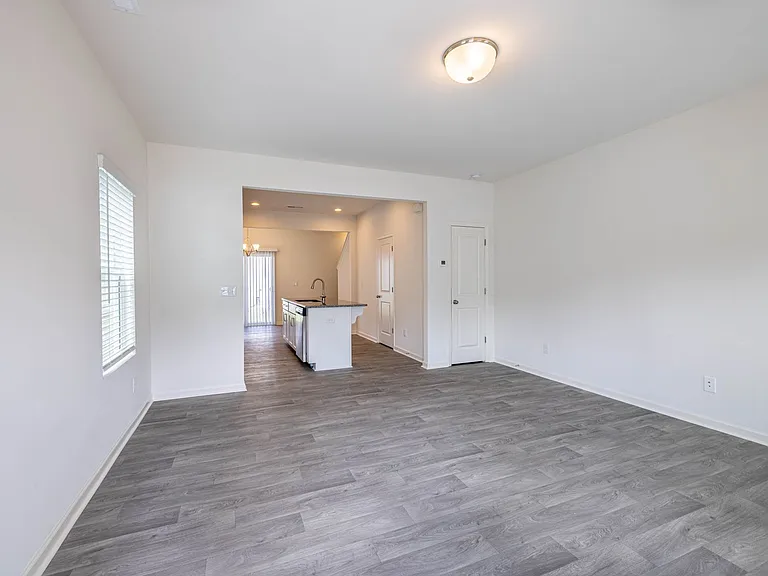 14129 Clayborn St — Photo 3