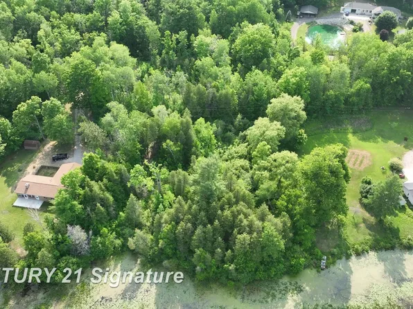 Lakeshore Dr, Gladwin, MI 48624