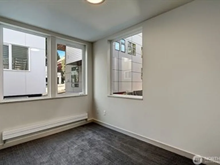 3932 1st Ave NE — Photo 27