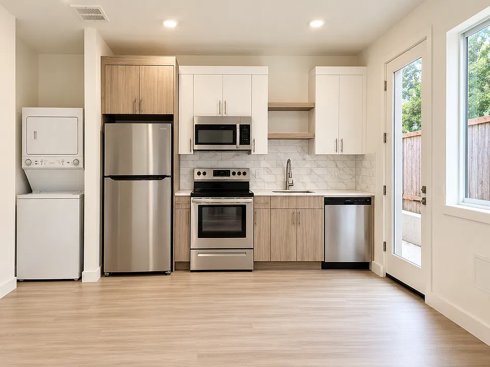 Greenwich Ave Apartments