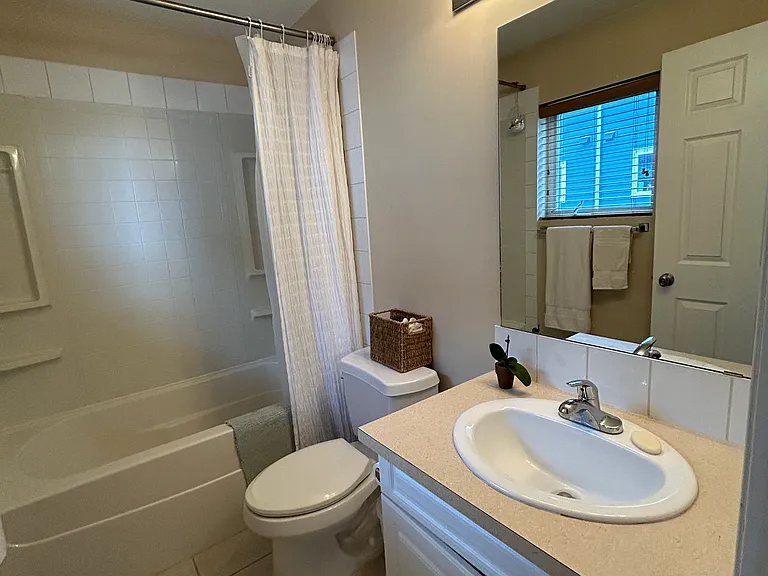 1021 Ross St — Photo 12