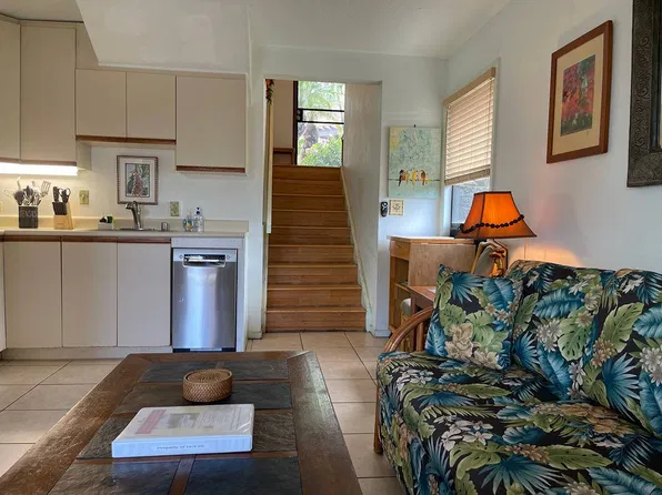 95-788 Ninole Loop Rd #25, Naalehu, HI 96772