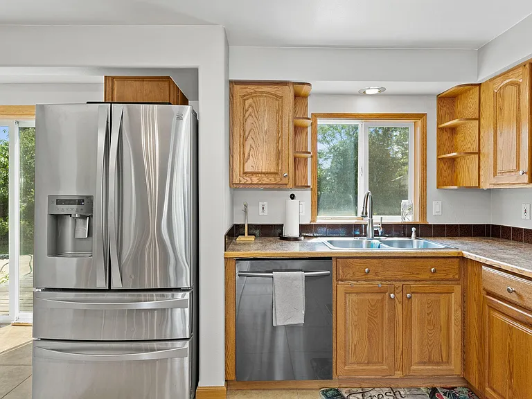 15906 E Broad Ave — Photo 9