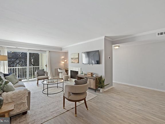 3rd image of 20313 Beaconfield Ter APT 102