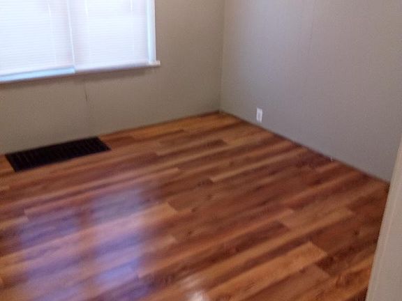4th image of 106 Catherine St