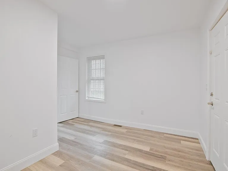 280 Forrest St #1 — Photo 21
