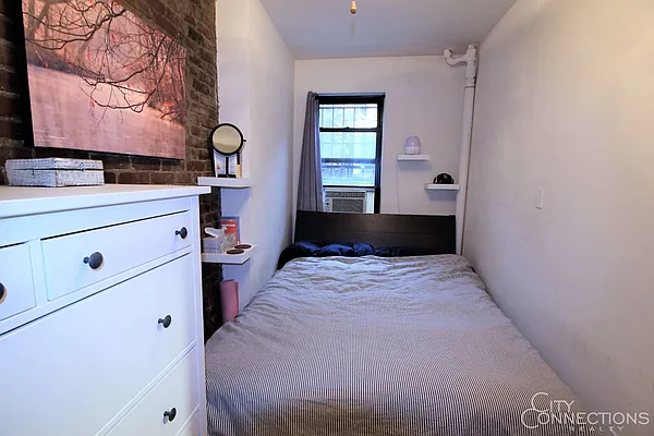 Rented by City Connections Realty | media 29