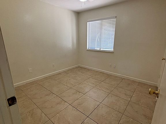 5th image of 5201 Redberry St APT 1
