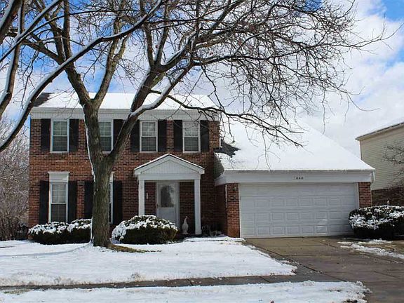 3rd image of 440 Larchmont Dr