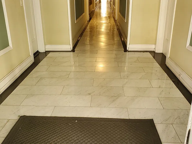 Euclid Square Apts — Photo 4