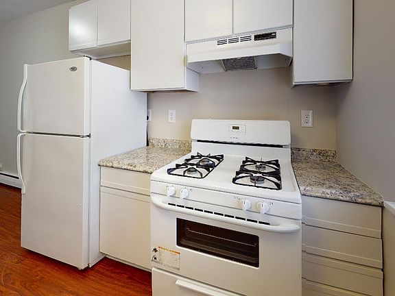 5th image of 378 Valley St APT A5