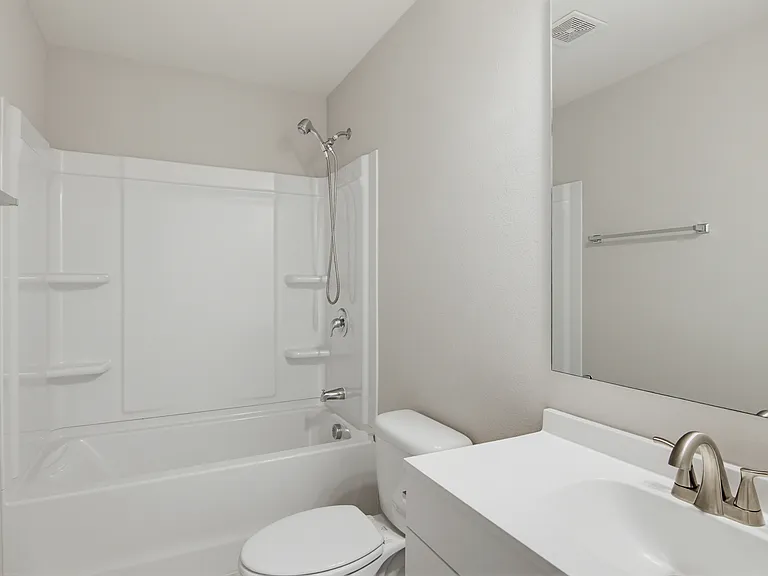 191 Steamboat Ln — Photo 1