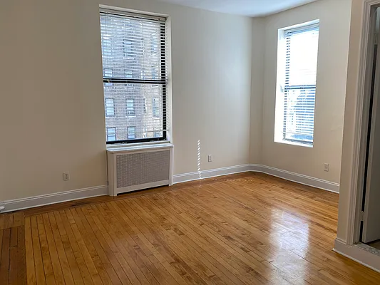 Rented by Bauman Realty Group | media 4