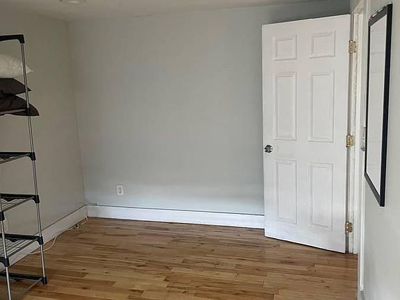 2nd image of 1357 E Hewson St
