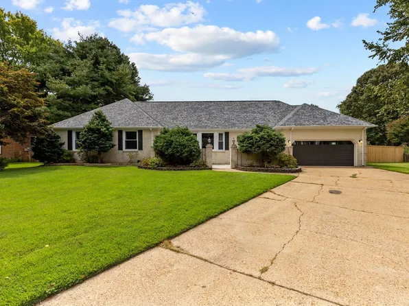 1388 Marshall Ct, Virginia Beach, VA 23455