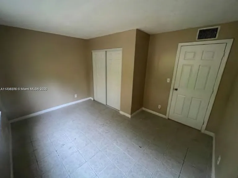 624 SW 16th Ave #C — Photo 10