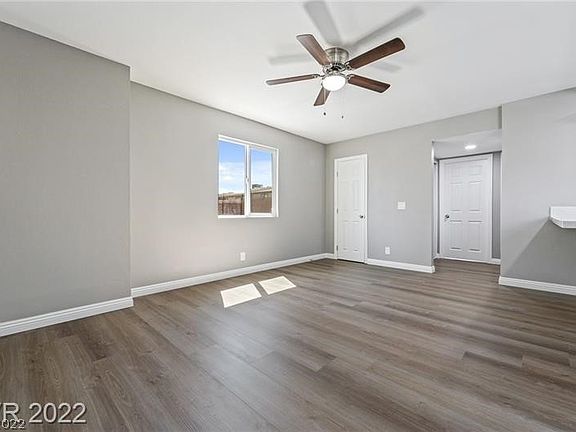 3rd image of 308 Eastminister Ct APT B