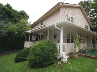 107 Ardis Ln, Hendersonville, NC 28792