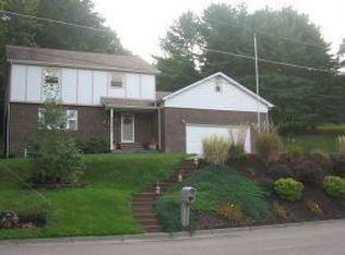 5 Sherwood Dr, Endicott, NY 13760