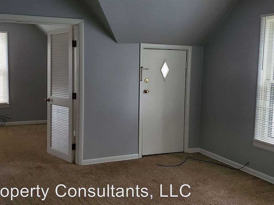 1st image of 824 11th St NW #2