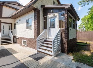 11916 71st St NW, Edmonton, AB T5B 1W7