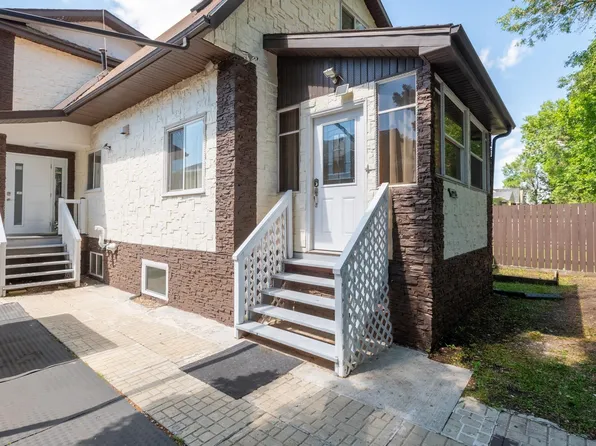 11916 71st St NW, Edmonton, AB T5B 1W7