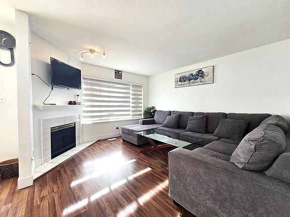2nd image of 3070 Townline Rd #6