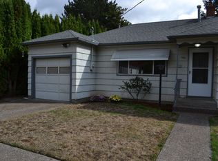 1040 22nd St NE, Salem, OR