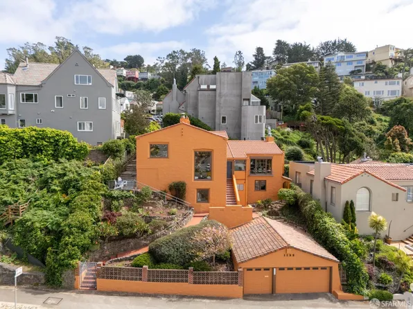 1135 Portola Dr, San Francisco, CA 94127