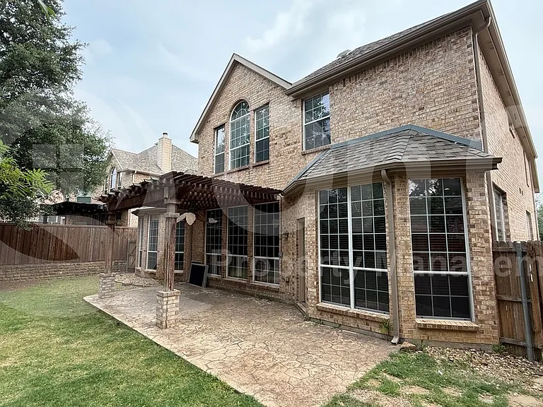4536 Brenda Dr — Photo 18