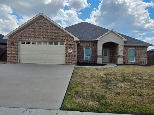 906 Stone Meadow Dr, Mabank, TX 75147