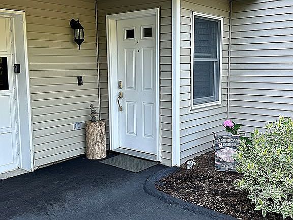 2nd image of 23 Kevin Ct