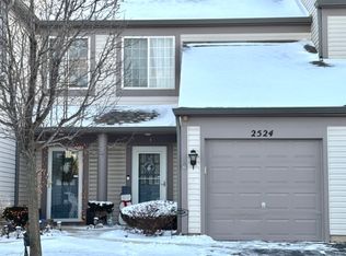 2524 Carrolwood Rd #2524, Naperville, IL 60540