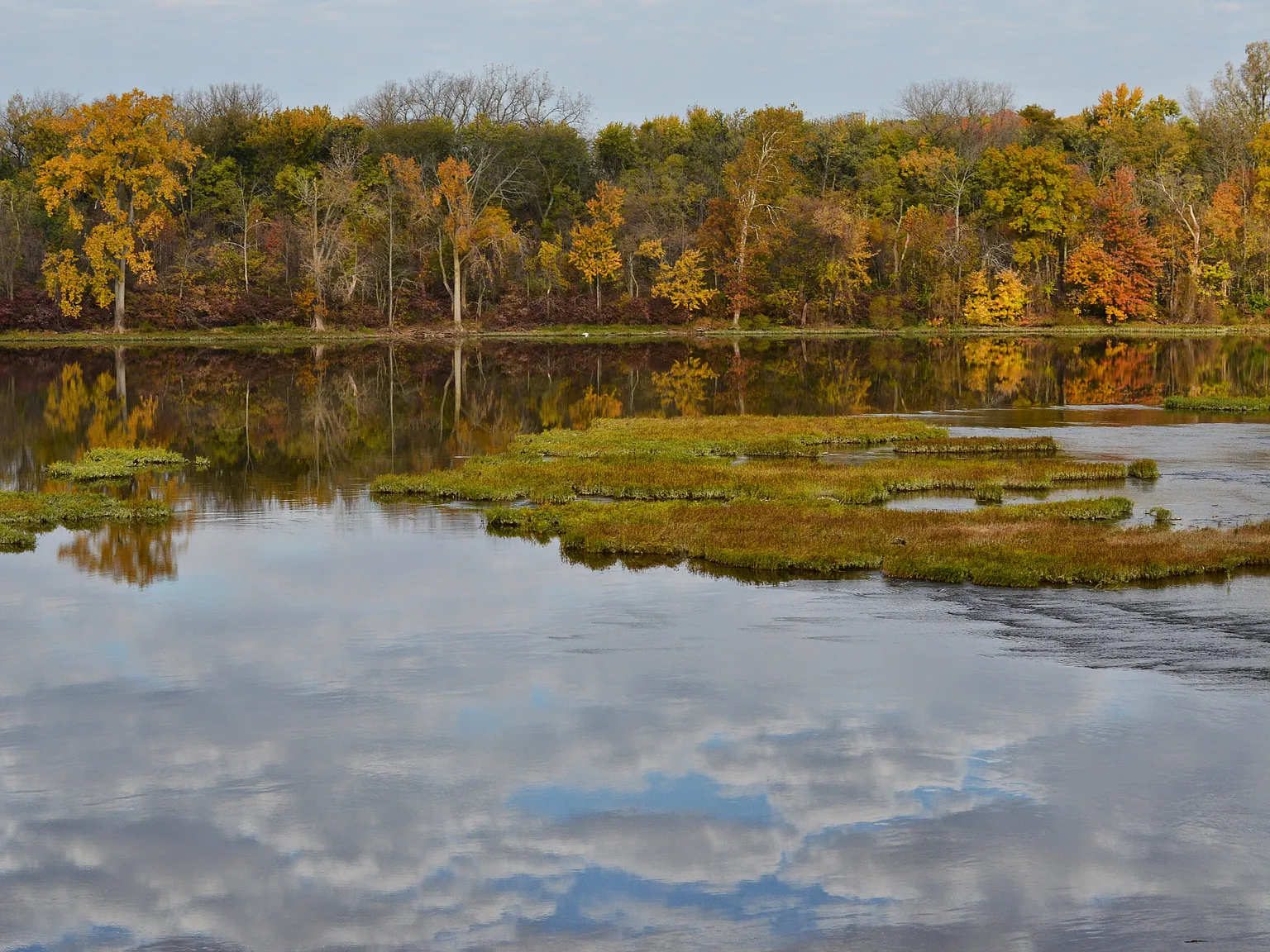 W River Rd, Grand Rapids — Photo 3
