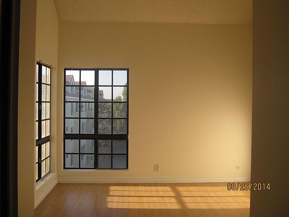 5th image of 941 W Carson St APT 305
