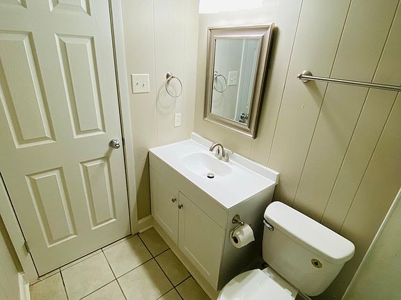 5th image of 136 Lindsey Cir